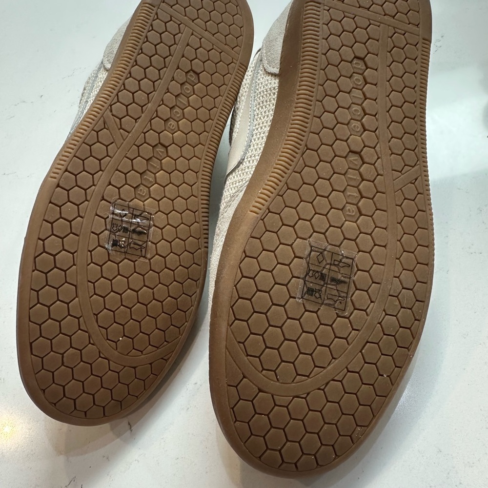 Dolce Vita Cream Sneakers - Picture 8 of 8